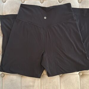 Lululemon Gaucho Pants